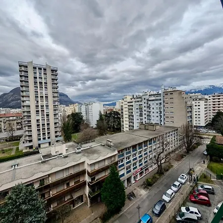 Spacious 80m2 - 8th Floor, Free Parking, Sleeps 5 Apartament *