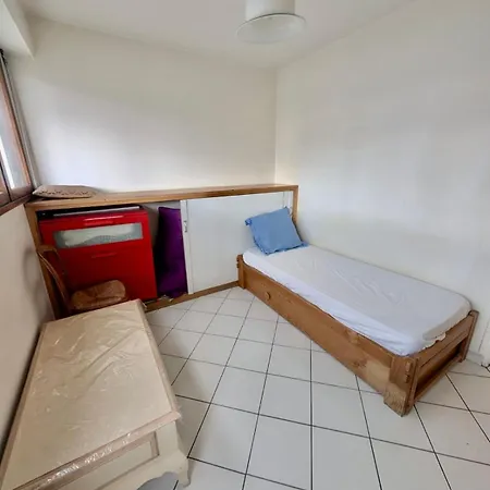 Spacious 80m2 - 8th Floor, Free Parking, Sleeps 5 Apartment Grenoble